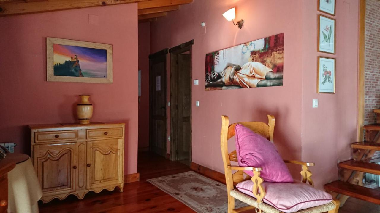 Artesano I Y III Pensionat Navarredonda de Gredos Eksteriør billede